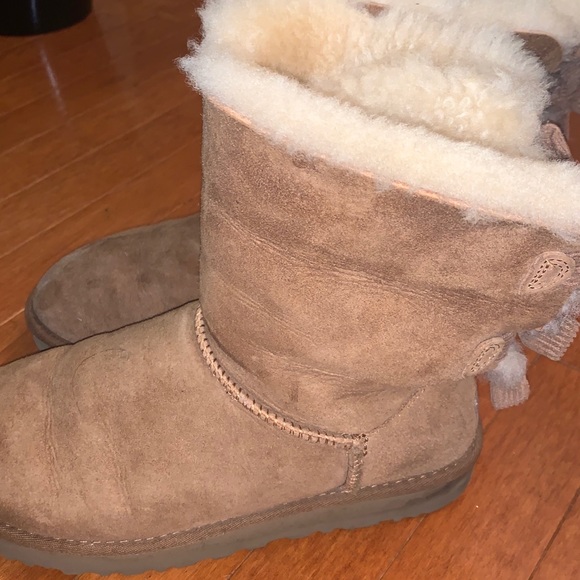 UGG Bow Corduroy Genuine Lamb Fur Lined Boot - Picture 2 of 5